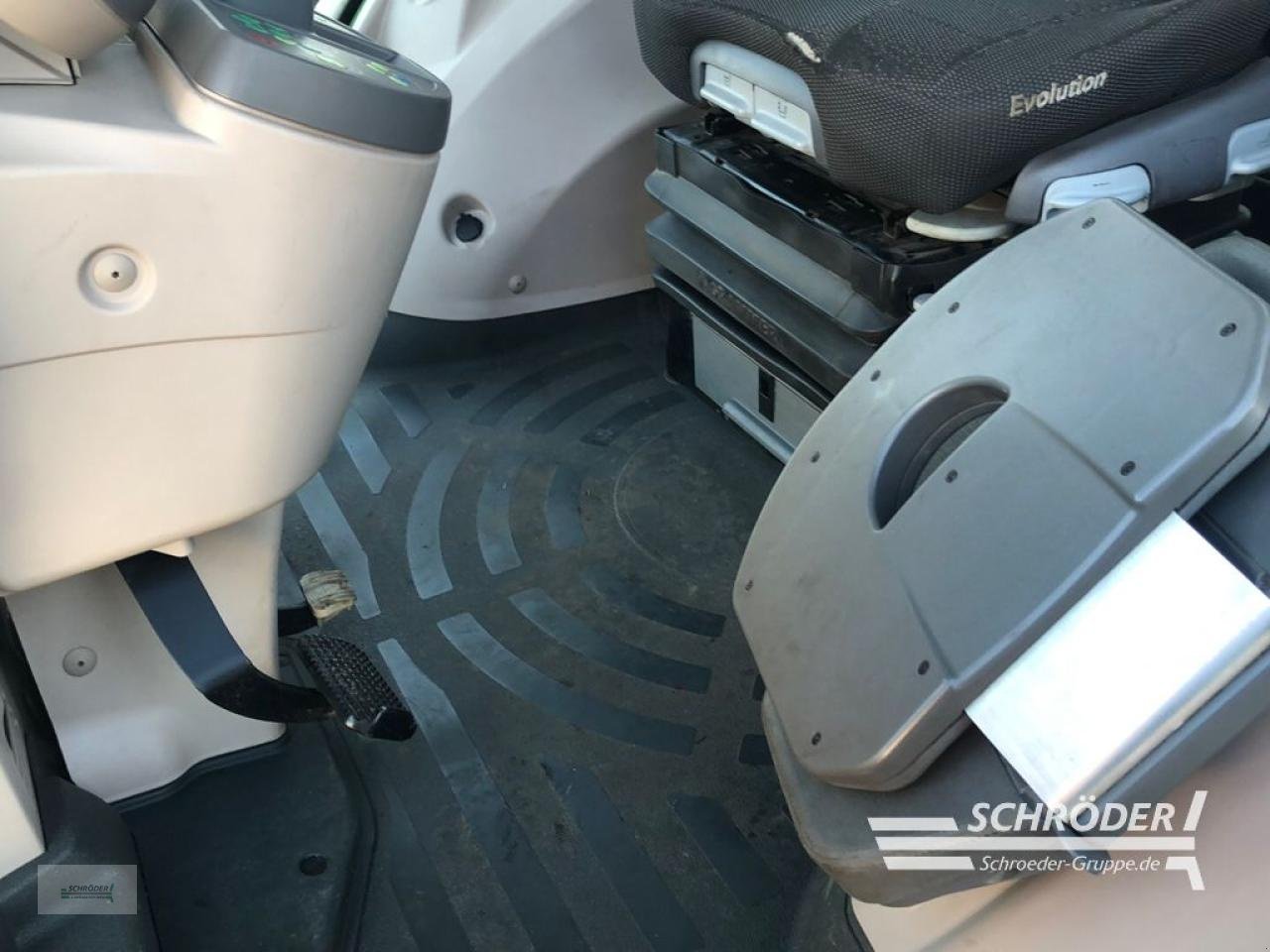 Traktor typu Fendt 828 VARIO S4 PROFI PLUS | MOTOR 2025 NEU, Gebrauchtmaschine w Ahlerstedt (Zdjęcie 16)